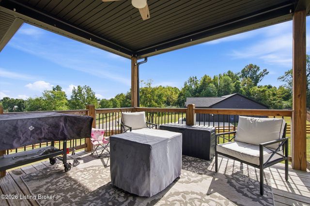 125 S Sunshine Dr, Shepherdsville, KY 40165