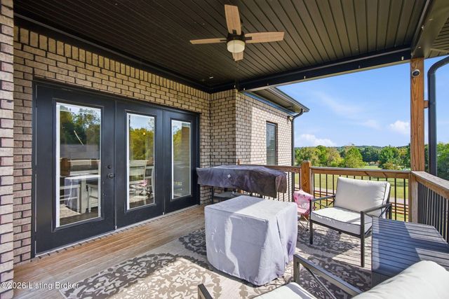 125 S Sunshine Dr, Shepherdsville, KY 40165