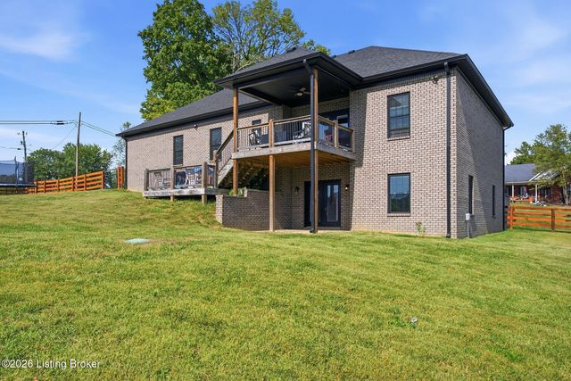 125 S Sunshine Dr, Shepherdsville, KY 40165