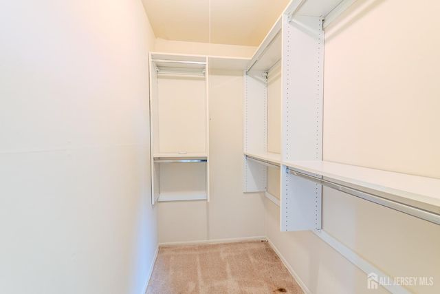 21 York Drive 3B, Edison, NJ 08817