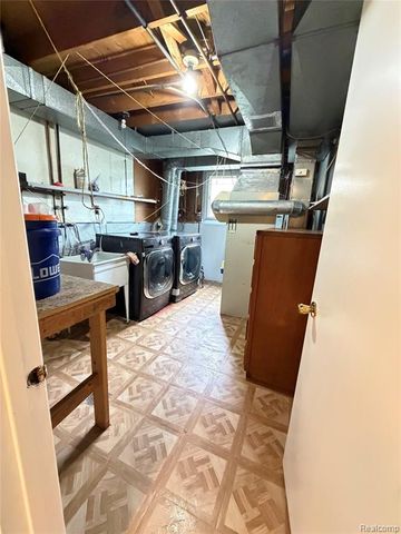 6544 Sturbridge Lane, Canton, MI 48187