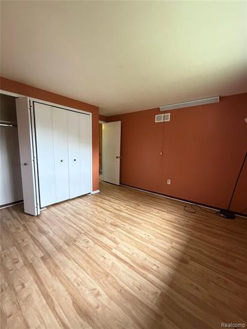 6544 Sturbridge Lane, Canton, MI 48187