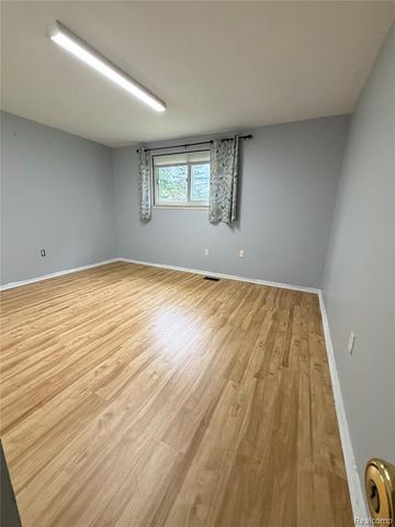 6544 Sturbridge Lane, Canton, MI 48187