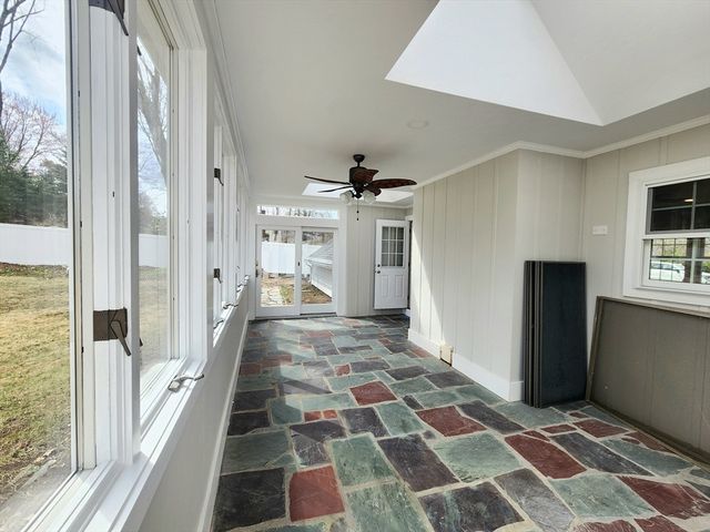 226 W Main St, Westborough, MA 01581