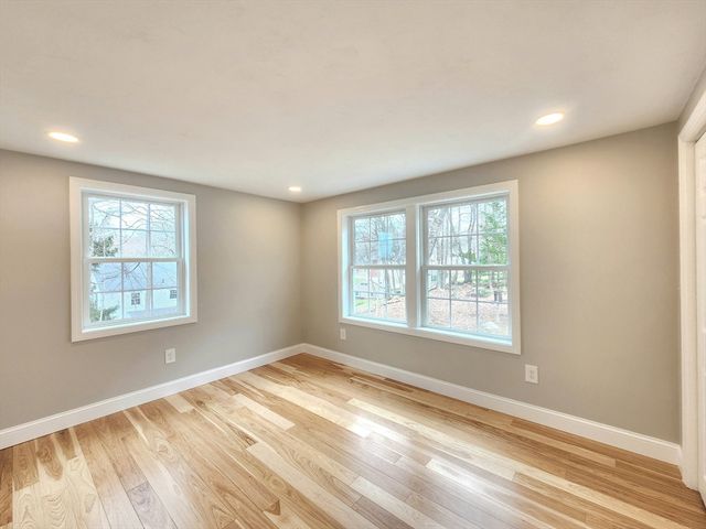 226 W Main St, Westborough, MA 01581