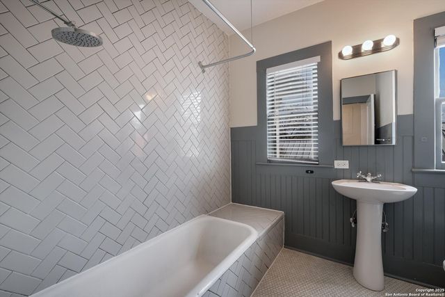 121 W Woodlawn Ave Unit 2, San Antonio, TX 78212