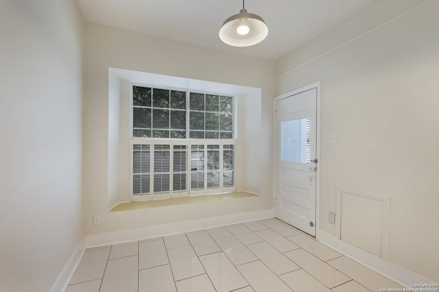 121 W Woodlawn Ave Unit 2, San Antonio, TX 78212