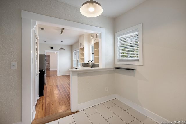 121 W Woodlawn Ave Unit 2, San Antonio, TX 78212