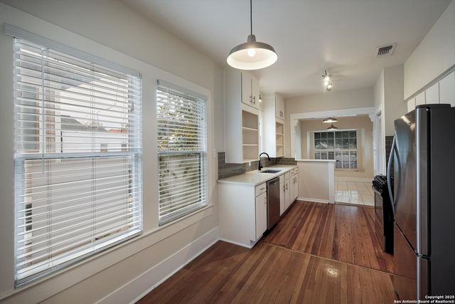 121 W Woodlawn Ave Unit 2, San Antonio, TX 78212