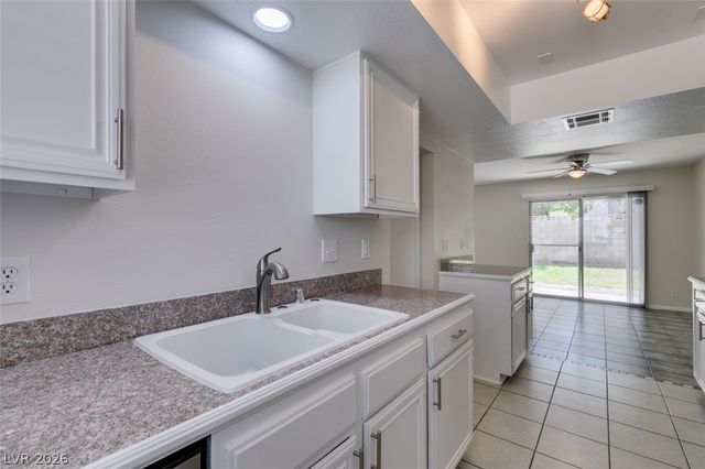 784 Anne Lane, Henderson, NV 89015