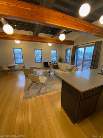510 N Main St 510, Royal Oak, MI 48067