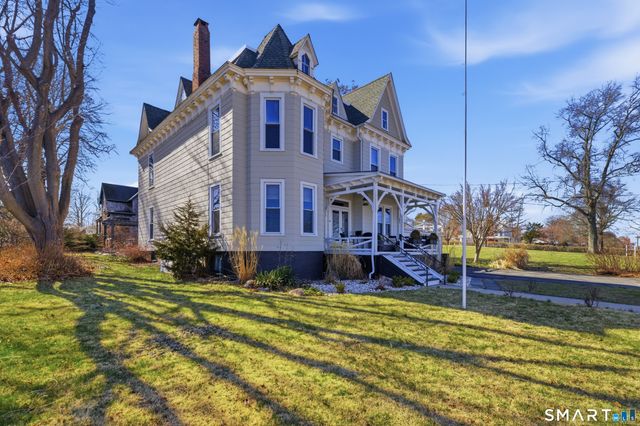 597 Pequot Avenue, New London, CT 06320
