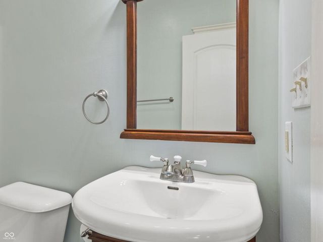 317 Galahad Drive, Franklin, IN 46131