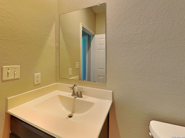 10355 Dunlap, San Antonio, TX 78252