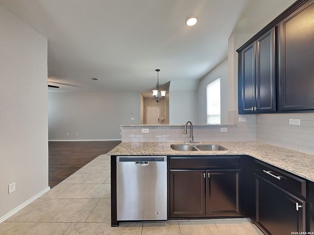 10355 Dunlap, San Antonio, TX 78252