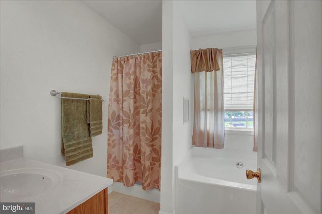 13418 WELLSPRING DR, Hagerstown, MD 21740