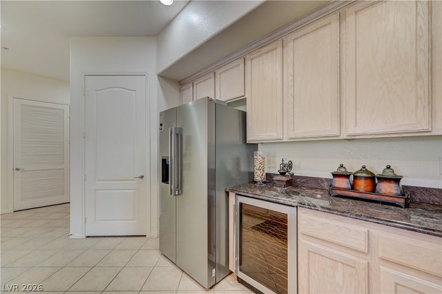 50 East Serene Avenue 421, Las Vegas, NV 89123