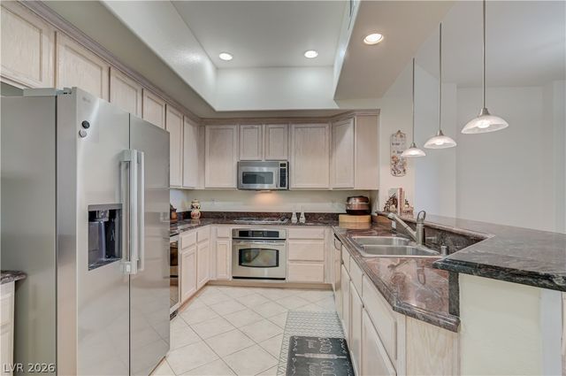 50 East Serene Avenue 421, Las Vegas, NV 89123