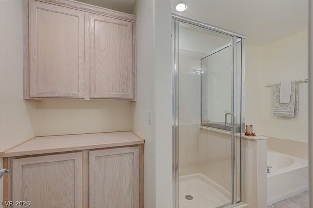 50 East Serene Avenue 421, Las Vegas, NV 89123