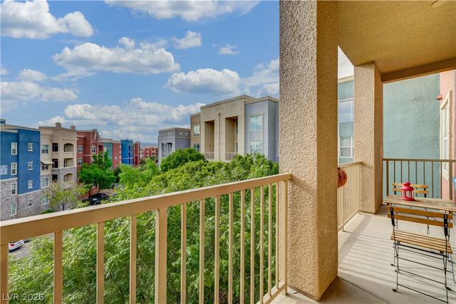 50 East Serene Avenue 421, Las Vegas, NV 89123