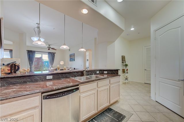 50 East Serene Avenue 421, Las Vegas, NV 89123