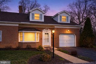 1656 WYNTRE BROOKE DR #1656, York, PA 17403