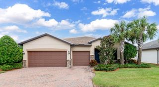 739 SE Villandry Way, Port St Lucie, FL 34984