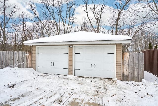 1888 Myersville Road, Springfield, OH 44312