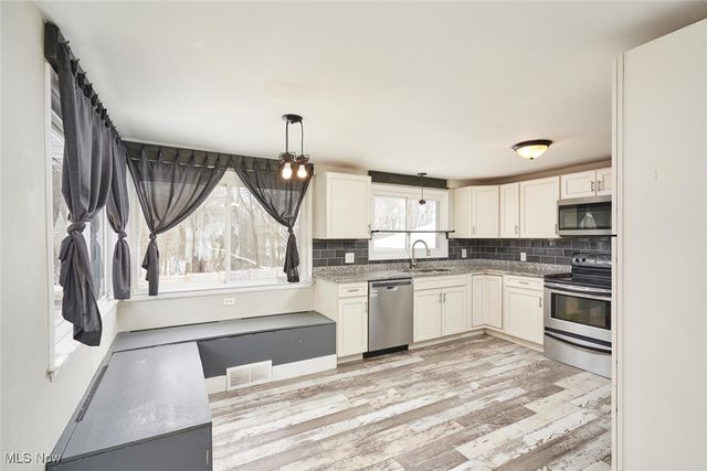 1888 Myersville Road, Springfield, OH 44312