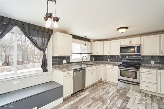 1888 Myersville Road, Springfield, OH 44312