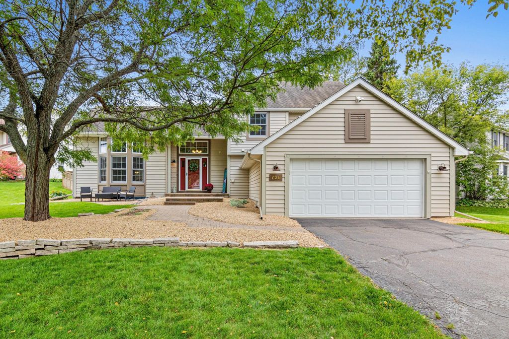 726 Camberwell Drive, Eagan, MN 55123 — exterior