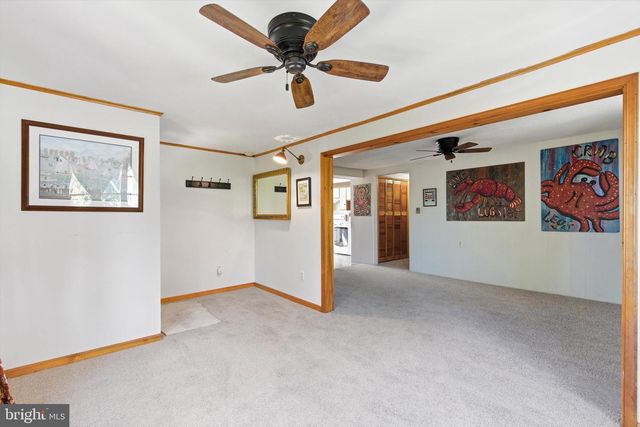 2 NORTHEAST DR, Manahawkin, NJ 08050