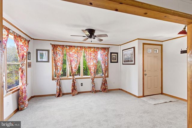 2 NORTHEAST DR, Manahawkin, NJ 08050