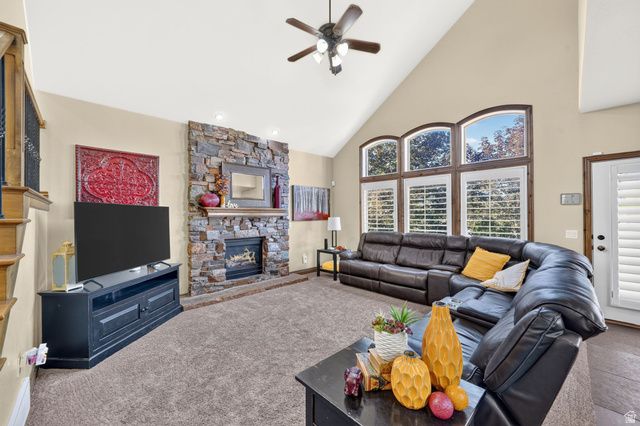 1043 E MACH SCHNELL DR, Sandy, UT 84094