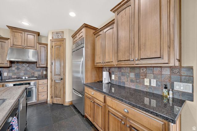 1043 E MACH SCHNELL DR, Sandy, UT 84094