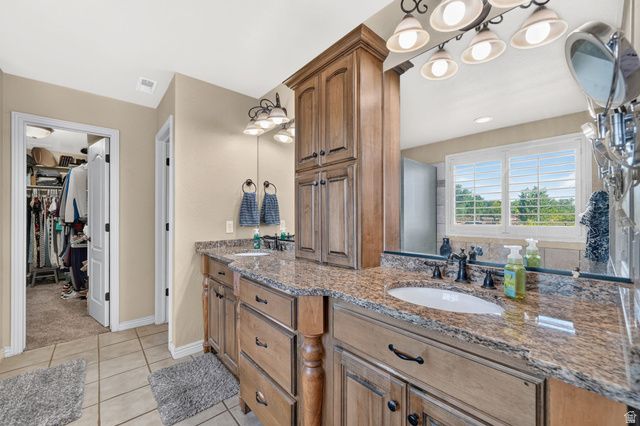 1043 E MACH SCHNELL DR, Sandy, UT 84094