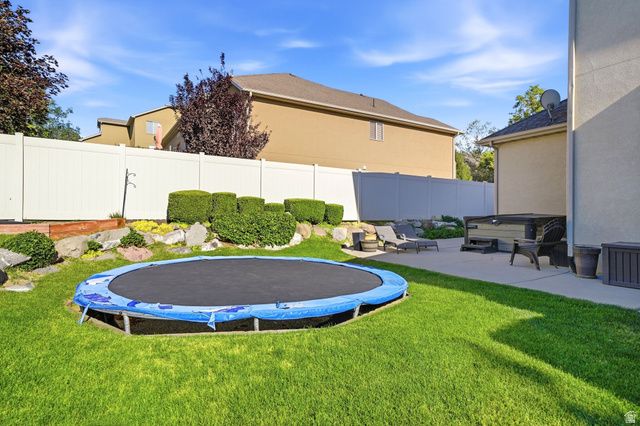 1043 E MACH SCHNELL DR, Sandy, UT 84094