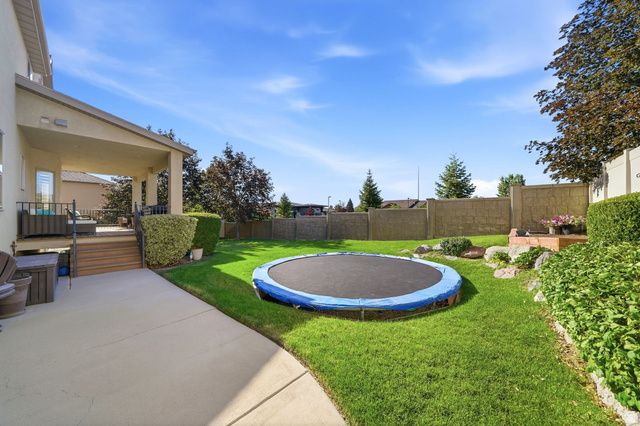 1043 E MACH SCHNELL DR, Sandy, UT 84094