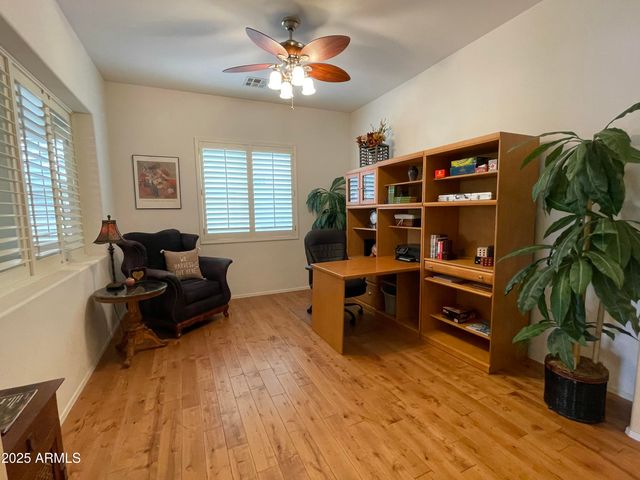 4268 E NIGHTINGALE Lane, Gilbert, AZ 85298