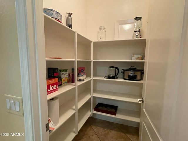 4268 E NIGHTINGALE Lane, Gilbert, AZ 85298