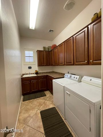 4268 E NIGHTINGALE Lane, Gilbert, AZ 85298