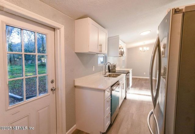 3245 BYO Road, Jacksonville, FL 32207