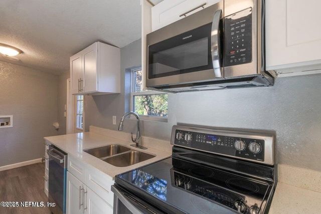 3245 BYO Road, Jacksonville, FL 32207