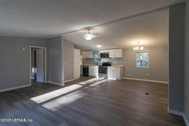 3245 BYO Road, Jacksonville, FL 32207