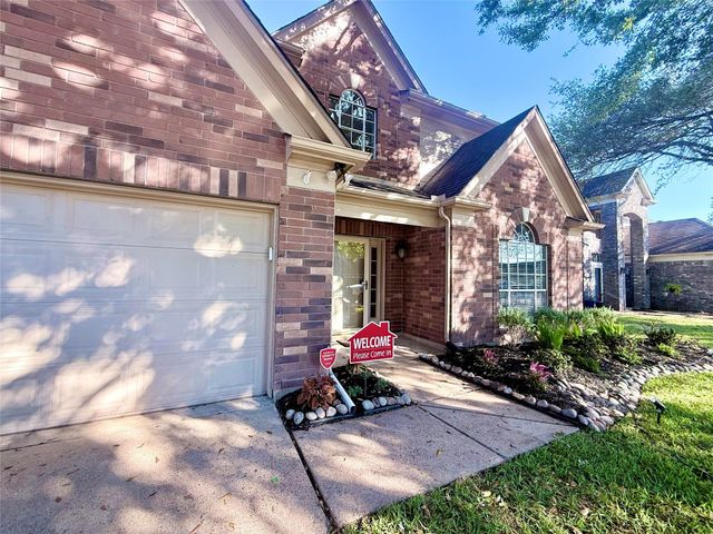 2915 Veva Drive, Pearland, TX 77584