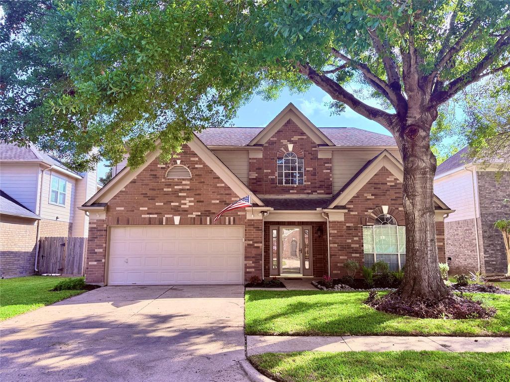 2915 Veva Drive, Pearland, TX 77584