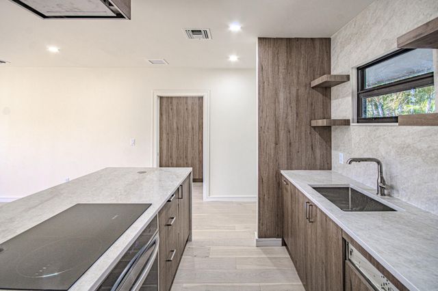 13334 Polo Club Road 348, Wellington, FL 33414