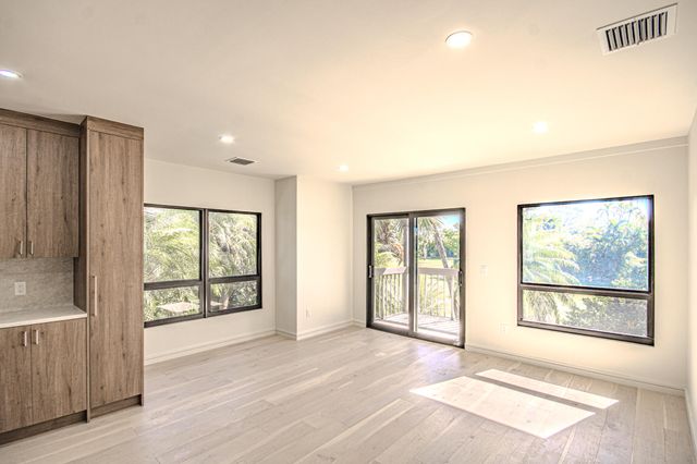 13334 Polo Club Road 348, Wellington, FL 33414