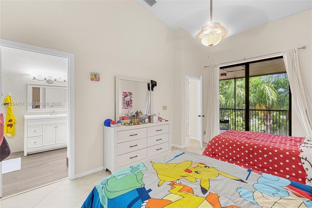 10690 NW 14th St 128, Plantation, FL 33322