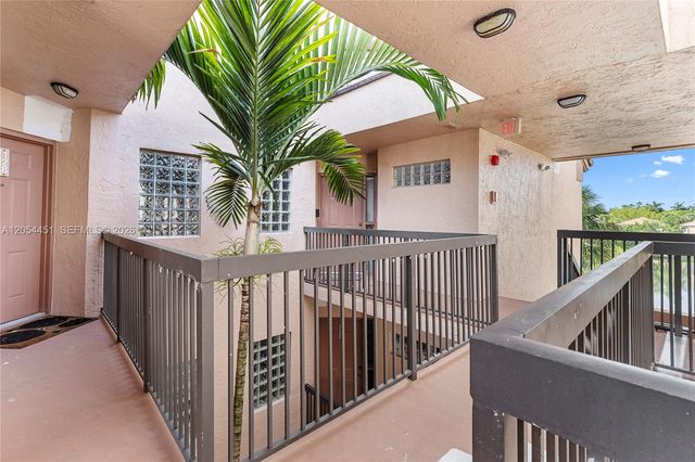 10690 NW 14th St 128, Plantation, FL 33322